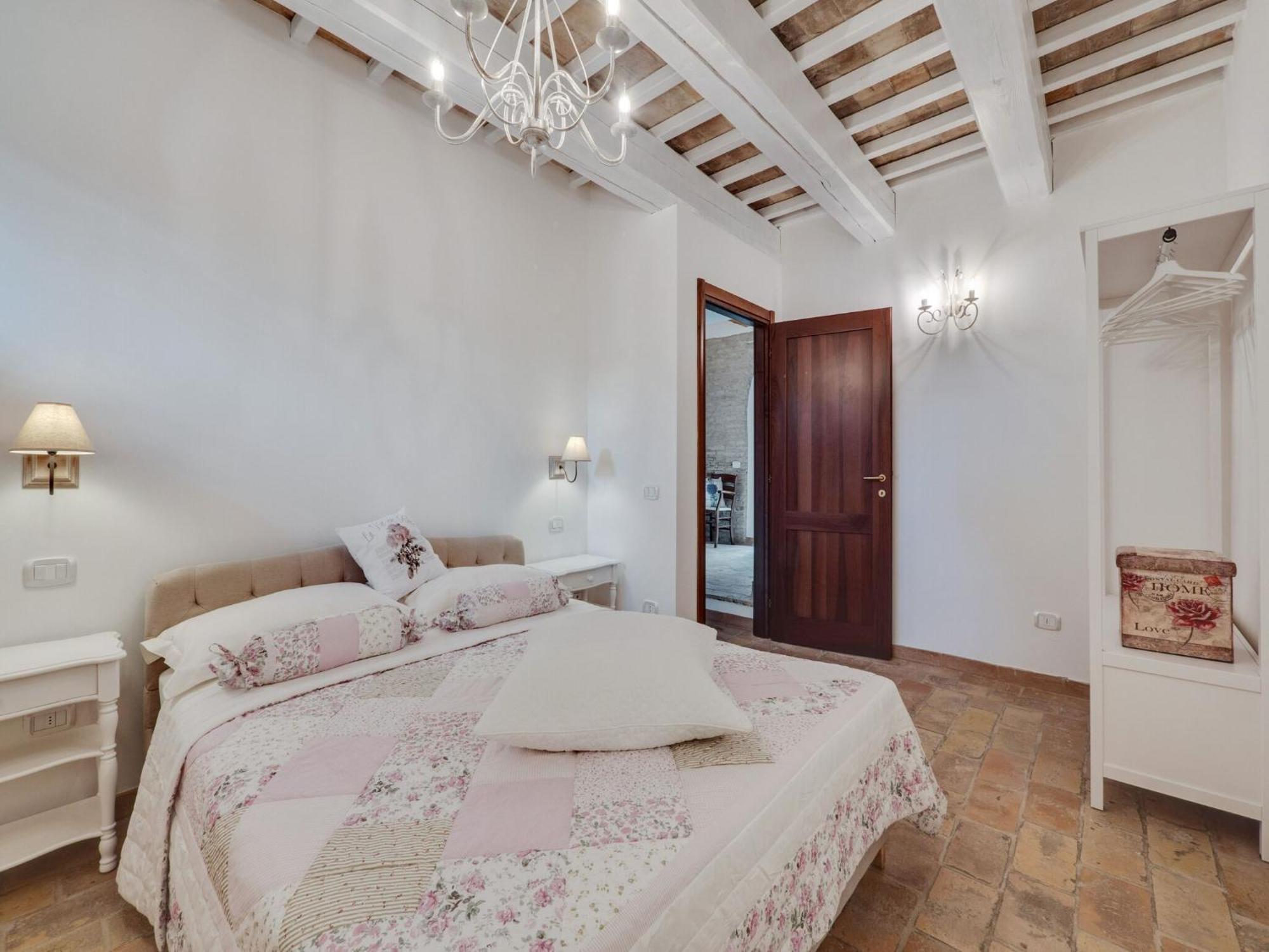 Stunning Apartment In Mombaroccio Near Metauro River Extérieur photo