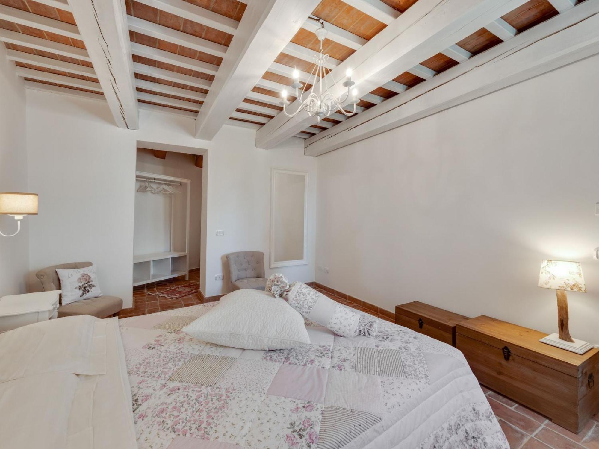 Stunning Apartment In Mombaroccio Near Metauro River Extérieur photo