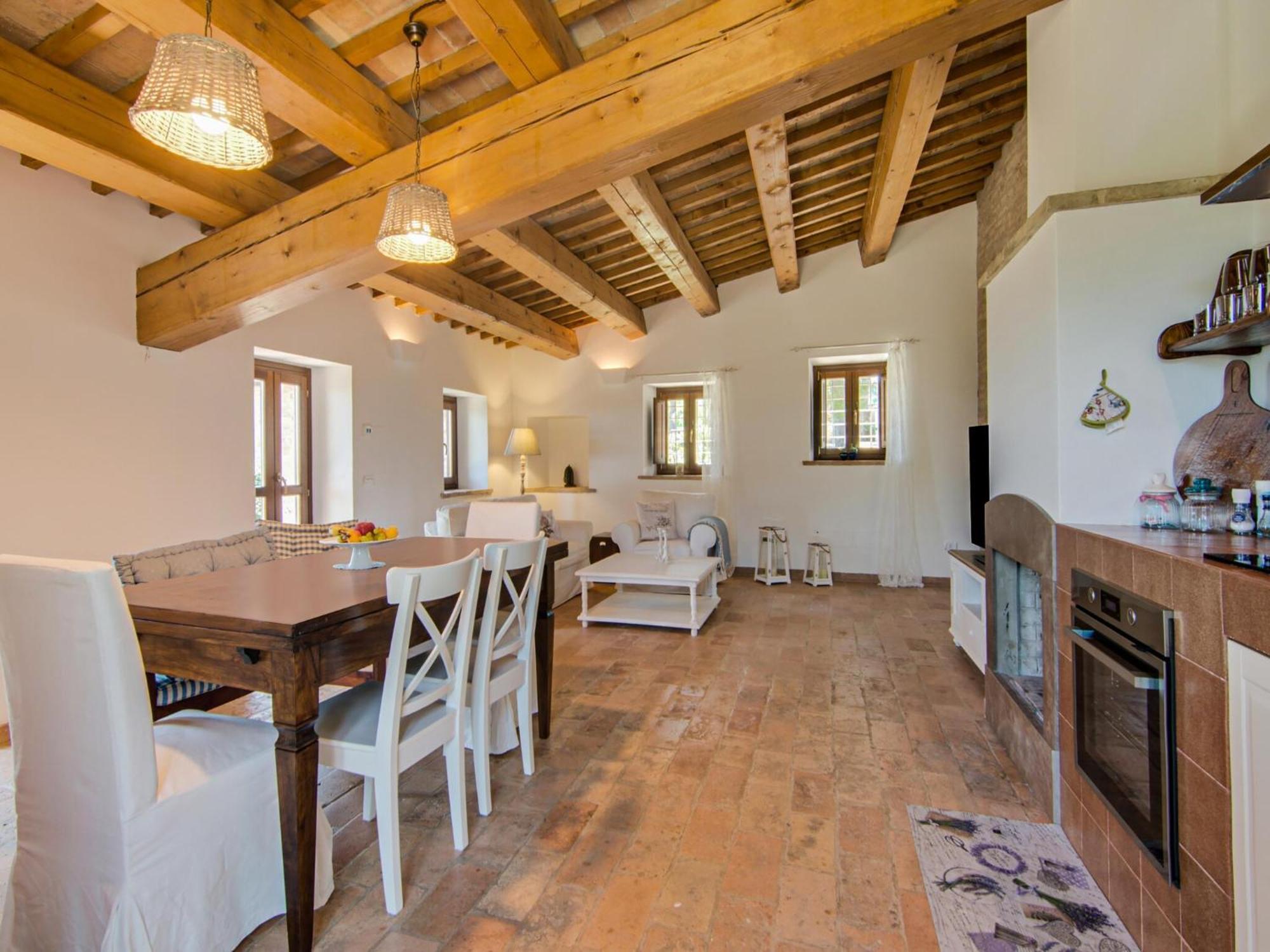 Stunning Apartment In Mombaroccio Near Metauro River Extérieur photo