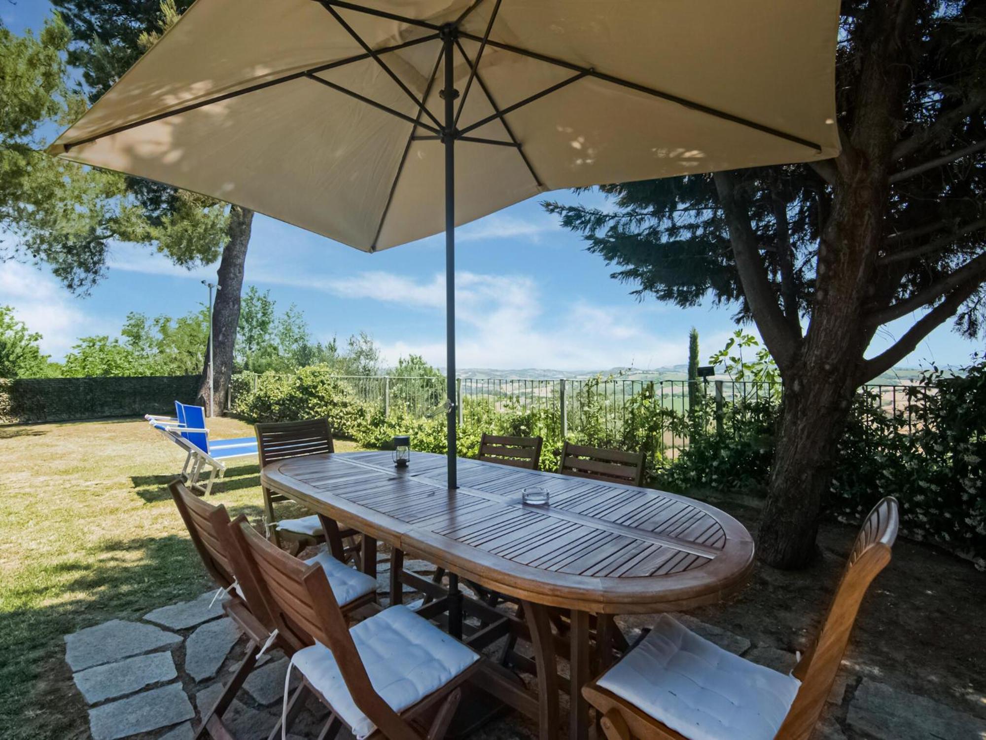 Stunning Apartment In Mombaroccio Near Metauro River Extérieur photo