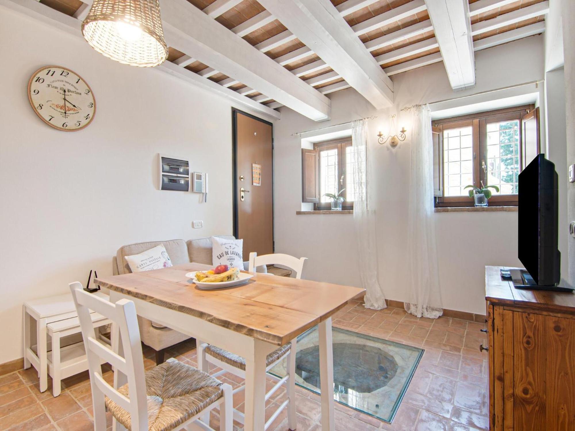 Stunning Apartment In Mombaroccio Near Metauro River Extérieur photo